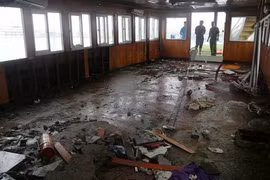 Khám nghiệm hiện trường, giám định kỹ thuật xác định nguyên nhân lật tàu trên vịnh Hạ Long