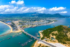 Đưa Đề Gi thành khu vực kinh tế tổng hợp mạnh của vùng