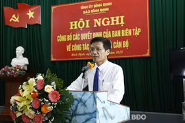 Ban Biên tập Báo Bình Định công bố các quyết định về công tác tổ chức và cán bộ