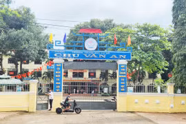 Phụ huynh băn khoăn trước nhiều khoản thu đầu năm học