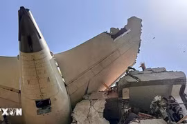 Vụ rơi máy bay Ấn Độ: Câu hỏi lớn nhất là tại sao càng đáp không được nâng lên?