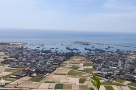 'Cửa nhà' Cồn Cỏ, Lý Sơn