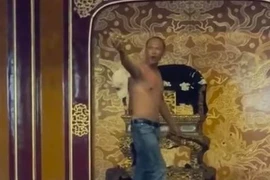 Bộ VH-TT-DL lên tiếng việc ngai vua triều Nguyễn bị xâm hại