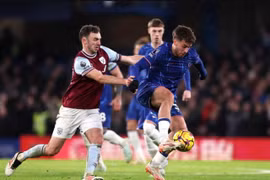Chelsea ngược dòng hạ West Ham, bay cao Top 4 Ngoại hạng