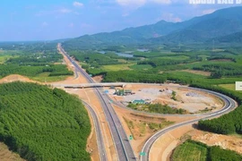 13 tuyến cao tốc nào do Nhà nước đầu tư sẽ thu phí trong 7 năm?