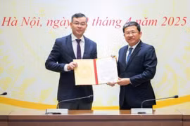 Công bố Quyết định của Bộ Chính trị về công tác cán bộ