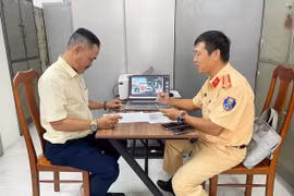 Phát huy trách nhiệm người dân trong giám sát an toàn giao thông