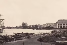 Xa chạy cao bay (*)