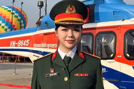 Trung úy cao 1,73m tham gia diễu binh 30.4 gây sốt vì 'xinh như hoa hậu'