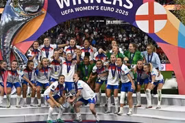 Euro 2025: Thắng Tây Ban Nha ở loạt 11 m, tuyển Anh nghẹt thở bảo vệ ngôi Hậu