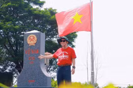 TP.HCM có tour cột mốc biên giới, gặp các chiến sĩ biên phòng