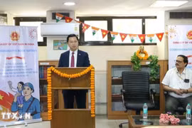 50 năm Thống nhất: Quảng bá hình ảnh đất nước qua những trang sách hào hùng