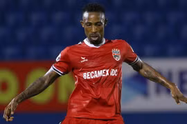 Cầu thủ nhập tịch từng lên tuyển Việt Nam gia nhập đội ông Park Hang Seo cố vấn