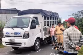 Vụ bắn người rồi tự sát ở Vĩnh Long: Tài xế xe tải có lỗi trong cái chết của bé gái