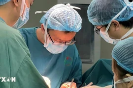 Đà Nẵng: Phẫu thuật thành công đồng thời cắt thực quản và gan cho nam bệnh nhân