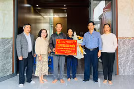 Tết ấm cho người nghèo