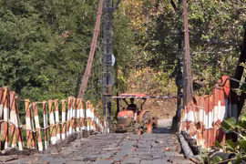 Khẩn trương rà soát, sửa chữa, khắc phục ngay hệ thống cầu treo trên toàn quốc