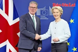 Tin thế giới ngày 21-5: EU, Anh cấm vận Matxcơva sau cuộc điện đàm Mỹ-Nga
