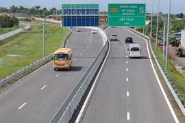 Từ 1-11, cao tốc Trung Lương - Mỹ Thuận áp dụng mức phí mới