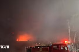 Hải Dương: Cháy xưởng may rộng 3.000m2 trong đêm