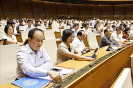 Giảm cấp, tăng chất