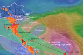 Bão mạnh lên khi gần bờ, ban bố rủi ro thiên tai cấp 4