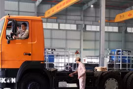 Bảng giá tính lệ phí trước bạ điều chỉnh, bổ sung đối với ôtô, xe máy