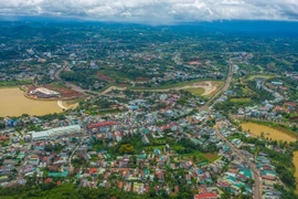 Đắk Nông, Đắk Lắk tinh giảm biên chế hưởng lương ngân sách