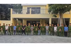 Công an TP HCM bắt chủ một công ty và 6 cán bộ hải quan