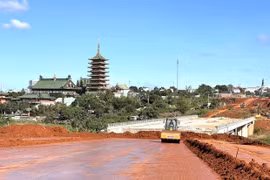 Dự án đường Nguyễn Văn Linh tăng tốc về đích