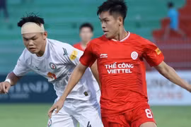 Bình Định hòa nghẹt thở Thể Công Viettel: HLV Popov chết lặng, HLV Trần Minh Chiến cũng… chết lặng