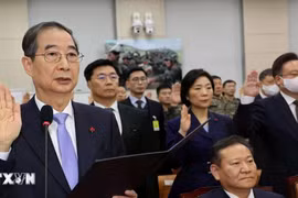 Hàn Quốc áp đặt lệnh cấm 2 cựu quyền tổng thống xuất cảnh