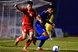 Tuyển Việt Nam thắng Nepal 3-1, nuôi hy vọng bám đuổi Malaysia