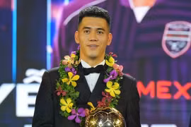 Tiến Linh dùng tiền thưởng Quả bóng vàng ủng hộ 'Mái ấm gia đình Việt'