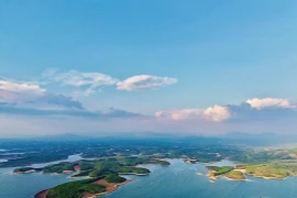 Hồ Plei Krông - “đóa hoa xanh” giữa đại ngàn