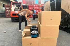 Triệt phá đường dây 'khủng' buôn lậu thực phẩm chức năng tại TP. Hồ Chí Minh