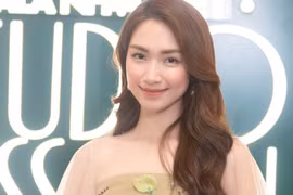 Ca sĩ Hòa Minzy được trao Giải thưởng Thanh niên sống đẹp năm 2025