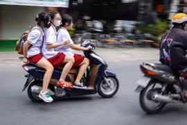 Giao xe máy cho con chưa đủ tuổi điều khiển, phạt đến 10 triệu đồng