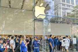 'Gã khổng lồ' Apple đang cân nhắc tăng giá iPhone mới