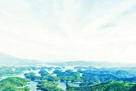 Viên ngọc mới chỉ cựa mình trong đá