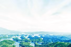 Viên ngọc mới chỉ cựa mình trong đá