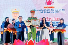 Thượng úy Lê Tuấn Thành: Sống như những đóa hoa