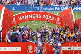 Sao tuyển Anh lập công, Crystal Palace giành FA Cup sau 119 năm