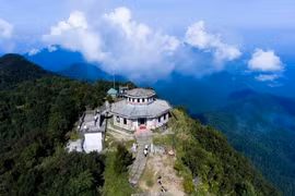 Chạnh lòng Bạch Mã