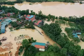 Nước lũ cô lập hơn 600 hộ dân ở Lạng Sơn