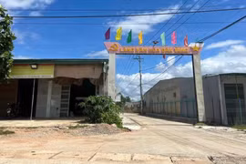 Từ vết máu trong ngôi nhà hoang ở Kon Tum, phát hiện nghi phạm giết người