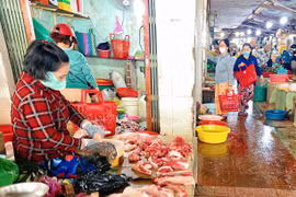 Thịt heo ế ẩm, quán ăn đổi chiều thực đơn