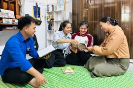 Phát huy vai trò đảng viên trẻ người dân tộc thiểu số