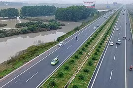 Lý do Bộ Xây dựng 'bác' đề xuất mở rộng cao tốc Hà Nội - Bắc Giang 8 làn xe