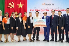 Hanwha Life Việt Nam chi trả hơn 1,1 tỷ đồng cho một khách hàng tại Gia Lai